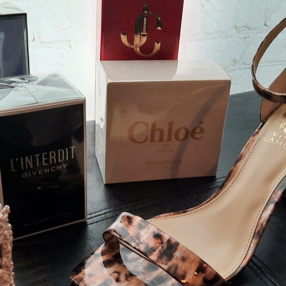 Vince Camuto square toe heels - Picture 10 of 13